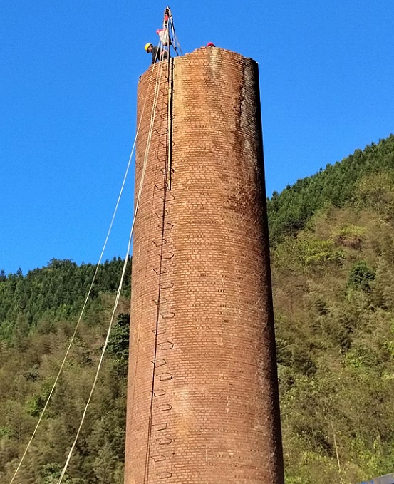 青島煙筒人工拆除公司專業(yè)環(huán)保 安全高效