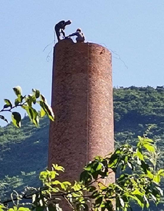 河北煙囪拆除:人工拆除與機械拆除的關(guān)鍵步驟